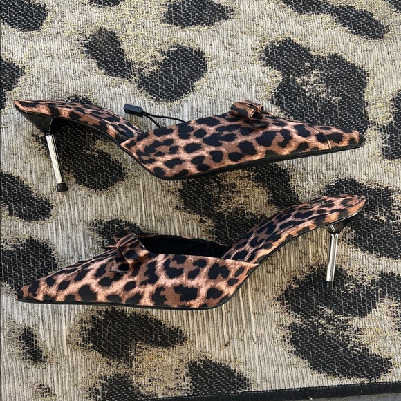 Zara Bow Leopard Animal Print Kitten Heel Mules - Picture 9 of 13